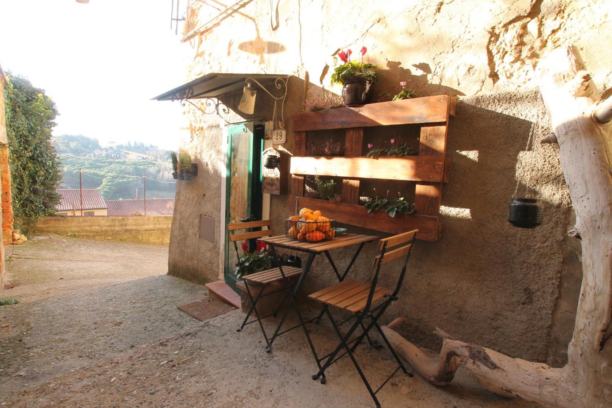 Il Piccino 29, Esperienza Romantica In Borgo.... Montescudaio Kültér fotó